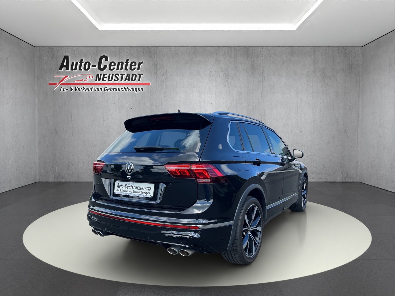 Volkswagen Tiguan R 4Motion MATRIX-LED HUD ACC APP 1-HAND foto 3