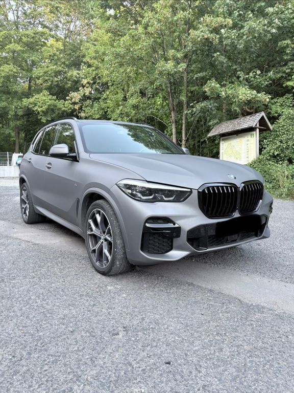 Image of BMW X5