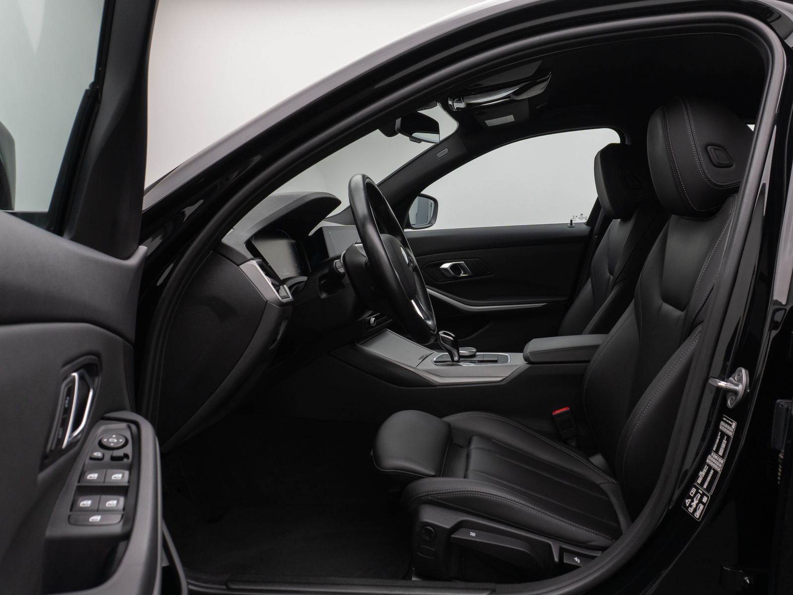 Fahrzeugabbildung BMW 320d xD Laser DAB PDC AHK Alarm Komfort Sport