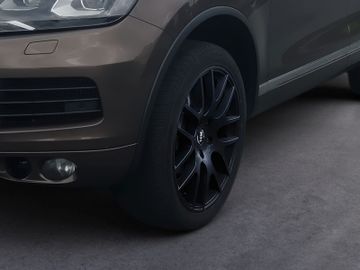 Volkswagen Touareg - 10
