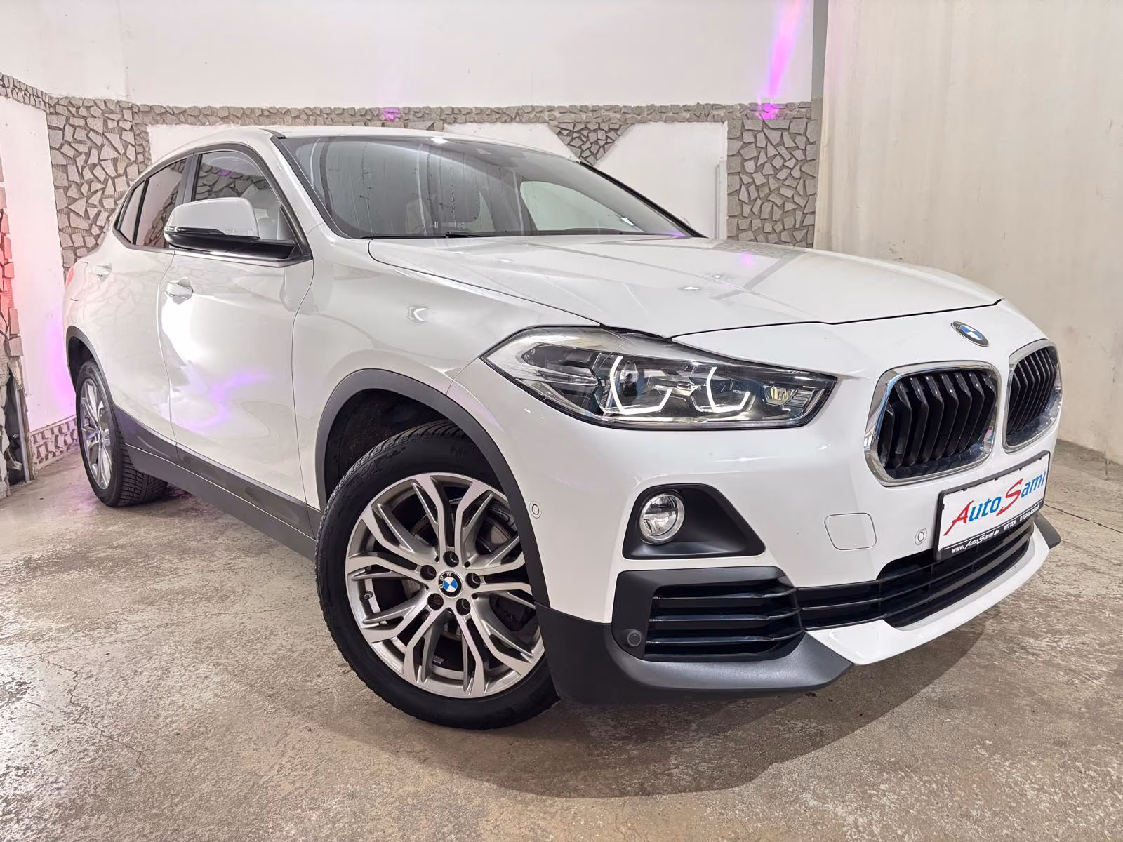 BMW X2 sDrive 18 d AUTO. NAVI KLIMA EINPARK M-SPORTL