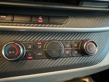 Maxus Deliver 9 *Klima*PDC*Kamera*Carplay*