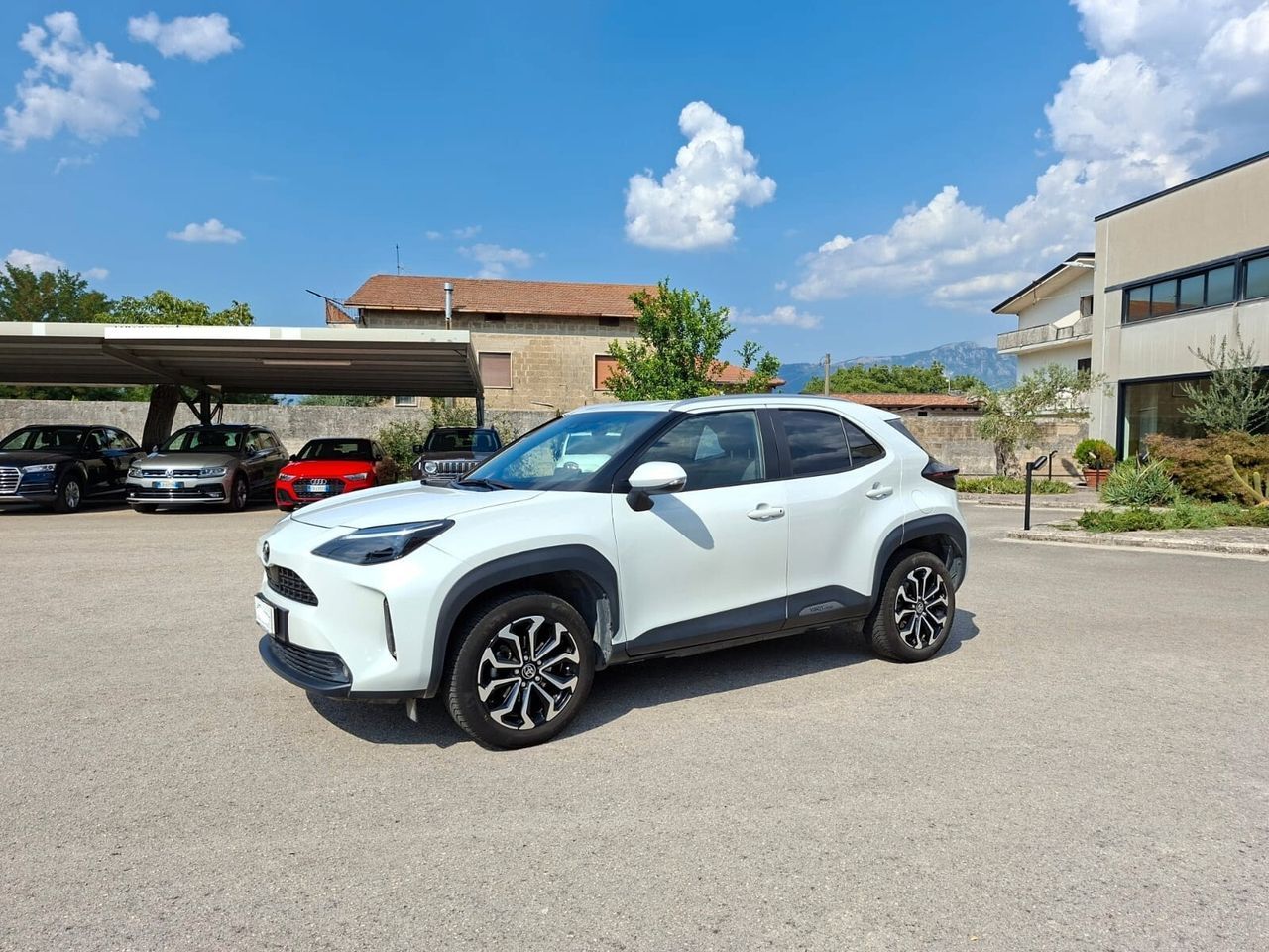 Toyota Yaris 1.5 Hybrid 5 porte Trend imagem 2