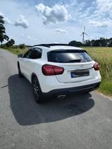 Mercedes-Benz  Mercedes GLA 250 Automatik | Panorama |  - Mercedes-Benz CLA 250 von privat