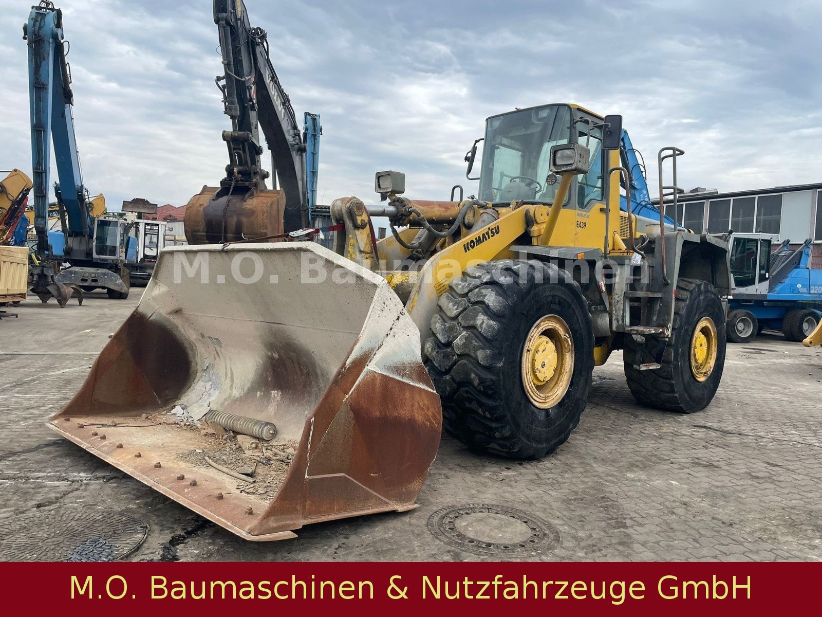 Fahrzeugabbildung Komatsu WA 470-3 H