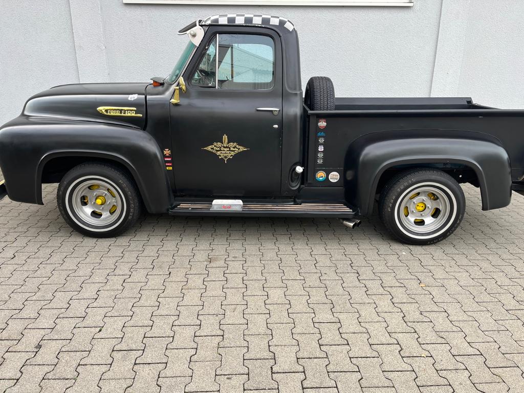 Ford F 100