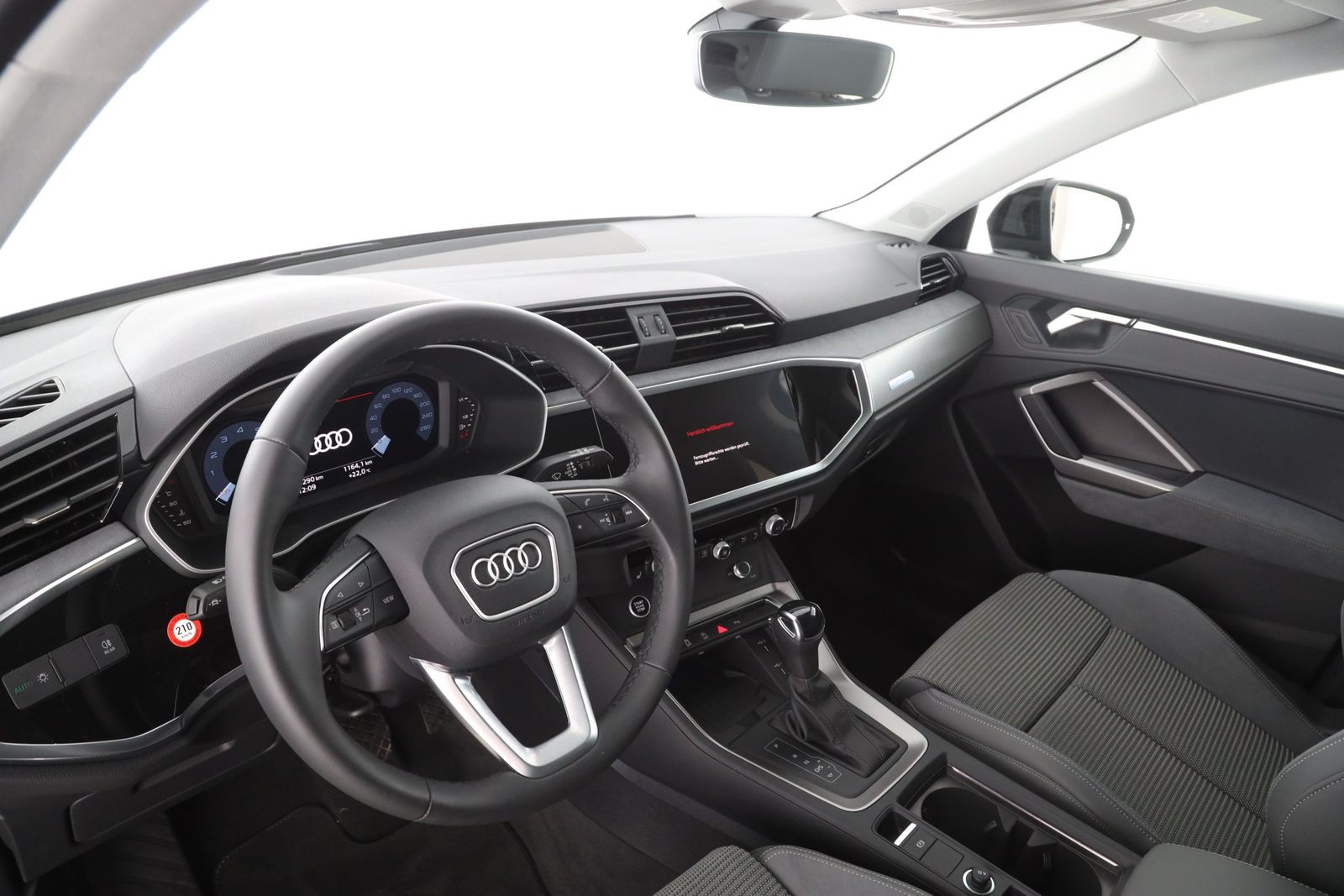 Audi Q3 - Bild 11