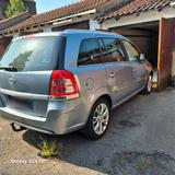 Opel OPEL ZAFIRA B 1.9 DCTI 150PS TÜV 2J,AHK,TE... - Opel Zafira: 150