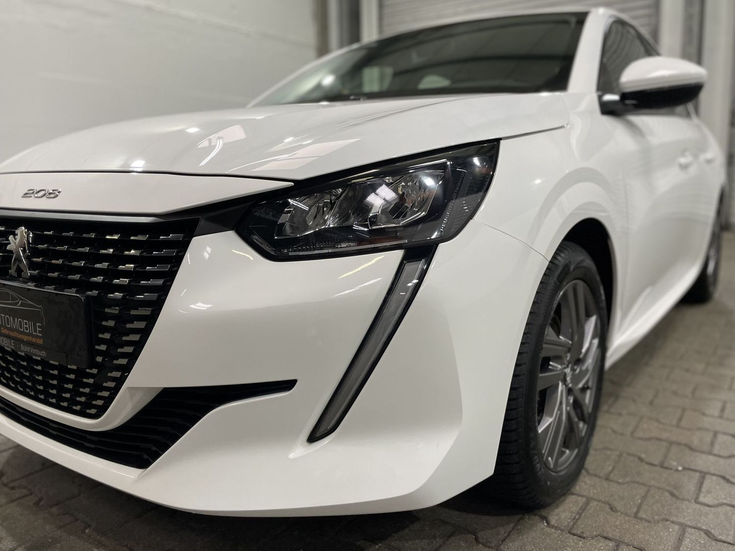 Fahrzeugabbildung Peugeot 208 Active Pack #LED#Navi#CarPlay#Media