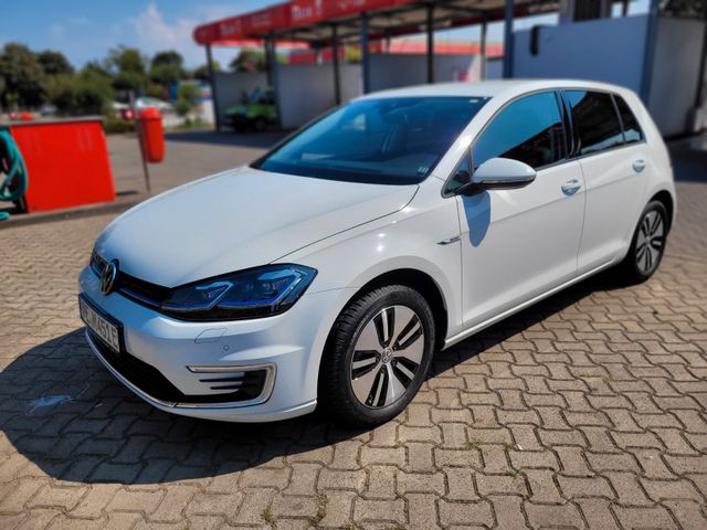 Volkswagen e-Golf CCS Wärmepumpe, Kamera, Inspektion &HU Ne