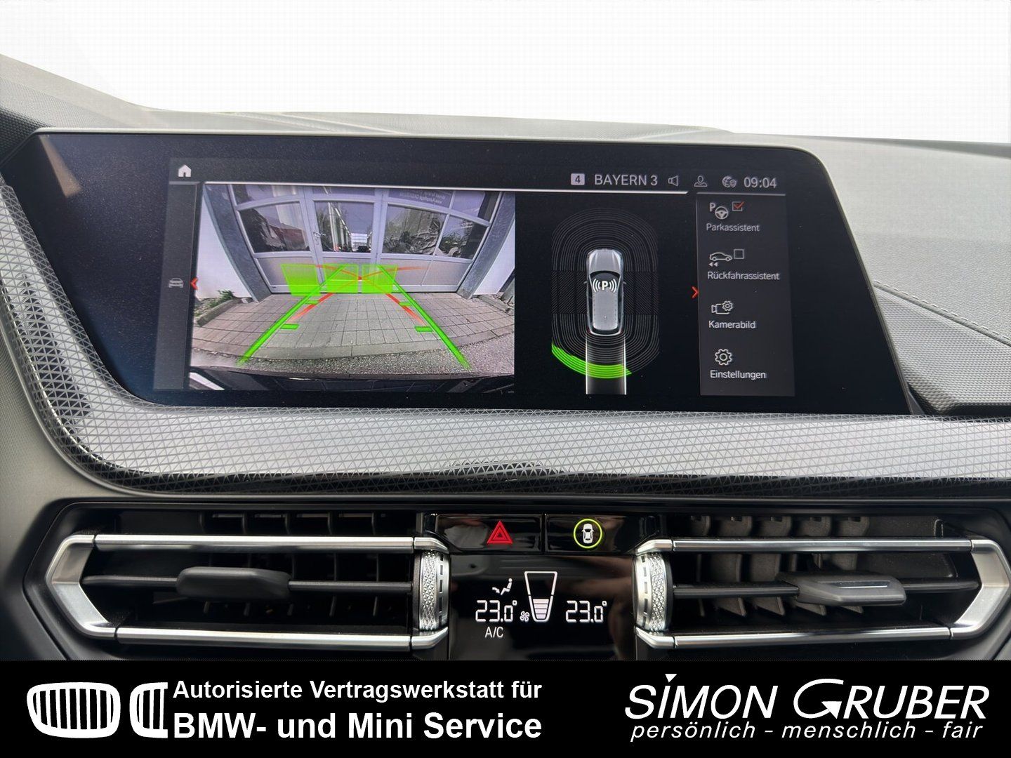 Fahrzeugabbildung BMW 118i Sport Line Shadow Line Navi Kamera Hifi LED