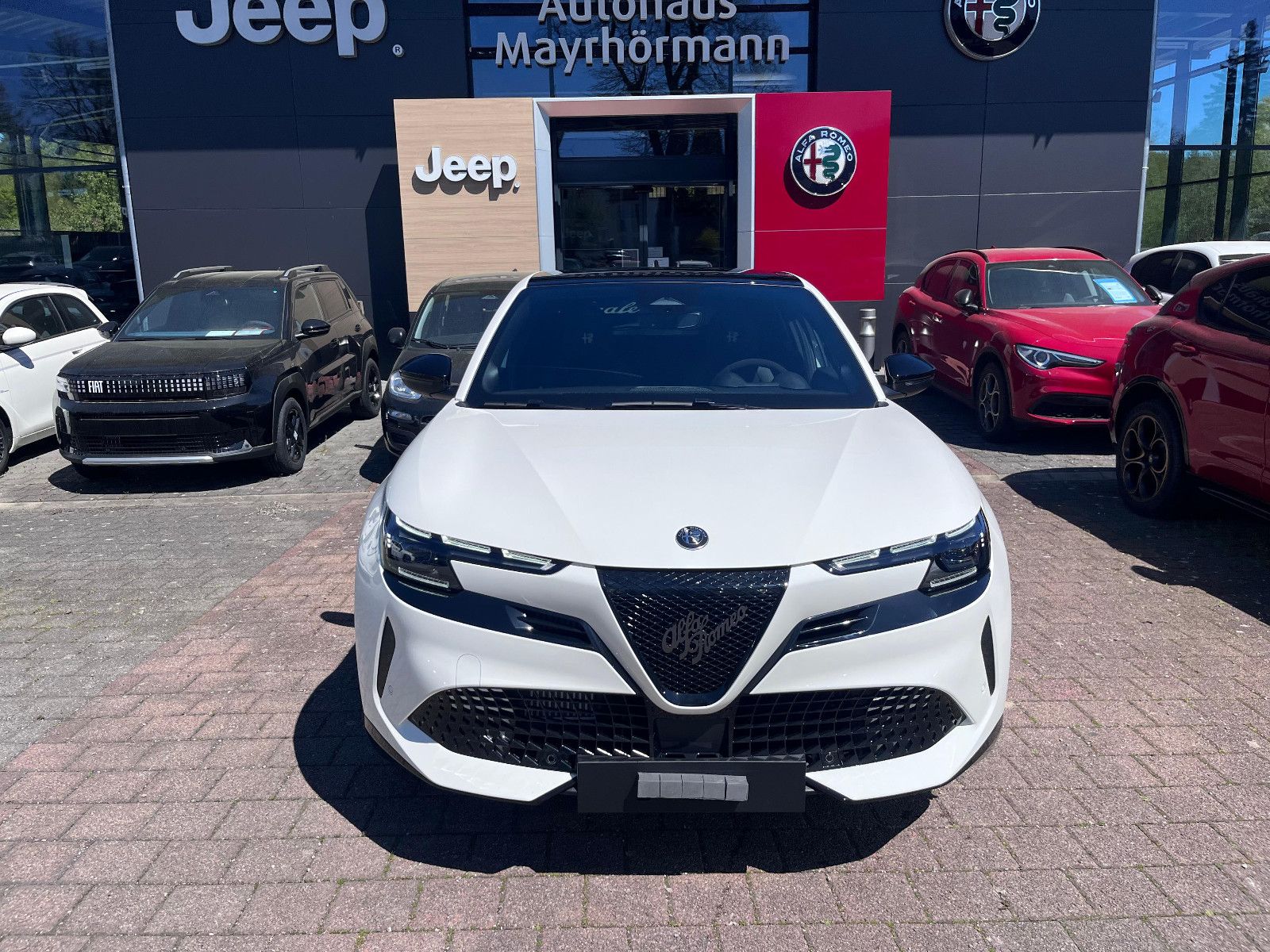 Fahrzeugabbildung Alfa Romeo Junior Ibrida 1.2 VGT -Hybrid 107 Sport Speciale