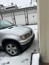 BMW X5 4.4i - - BMW X5 aus 2001: 4.4