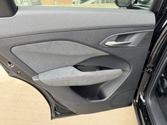 AUDI Q3 TDI SUV S-LINE /PANO/ALCANTARA AUDI Q3 TDI SUV S-LINE /PANO/ALCANTARA