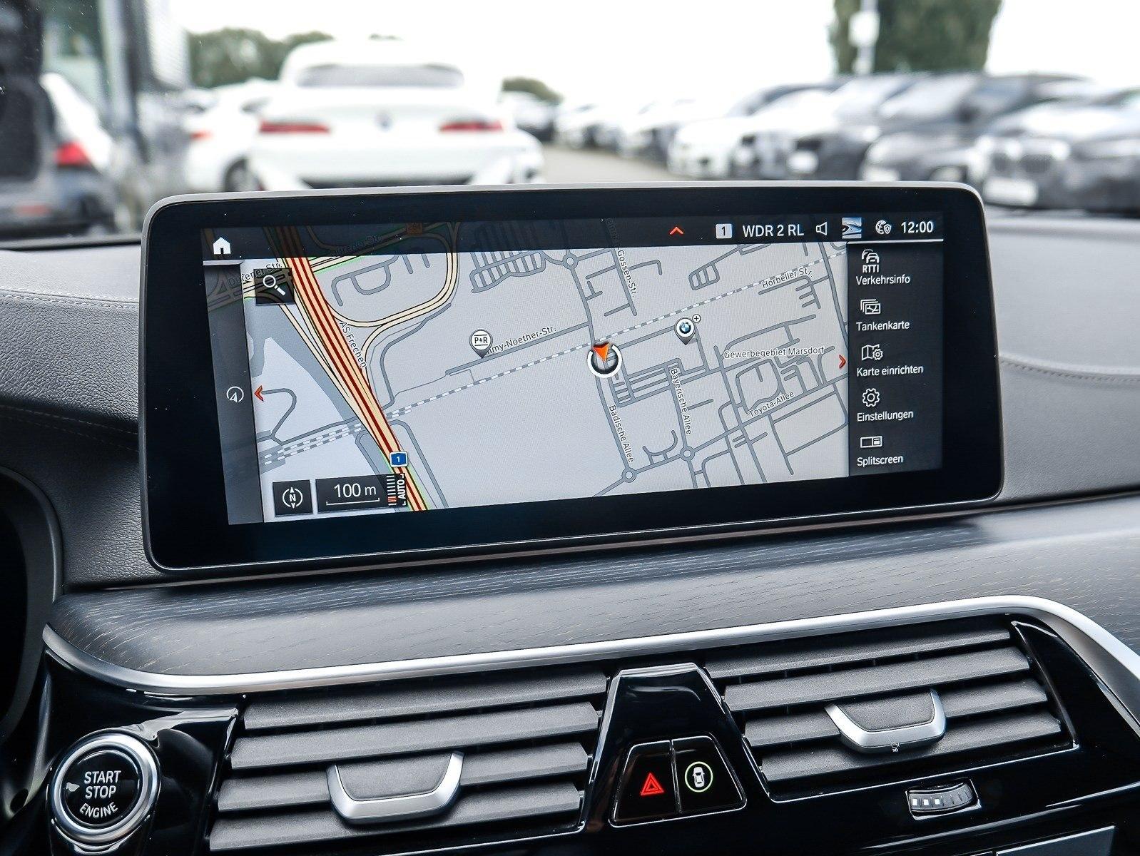 BMW 530d Touring Luxury Line HUD PANO RFK NAVI DAB