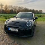 MINI Cooper SE MINI Yours Trim MINI Yours Trim VA