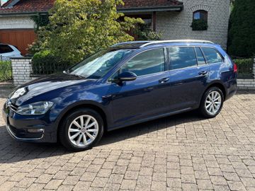 Volkswagen Golf - 2
