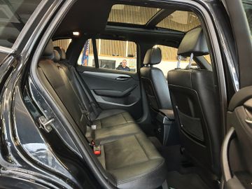 BMW X1 20 d xDrive *AHK*Klima*Navi*Sport-Paket M*