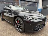 Alfa Romeo Giulia Veloce Q4 / 1.HAND/GARANTIE/MwSt. - Alfa Romeo Giulia veloce mit Benzin-Antrieb