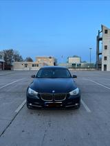 BMW 530 Gran Turismo 530d xDrive Gran Turismo - - blaue BMW 530 Gran Turismo
