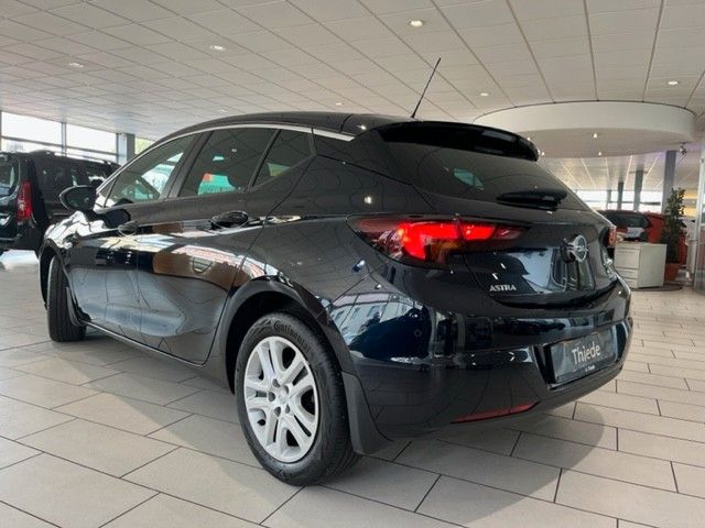 Fahrzeugabbildung Opel Astra Lim. 1.0 EDITION NAVI/PDC/WINTER/NEBEL/LED