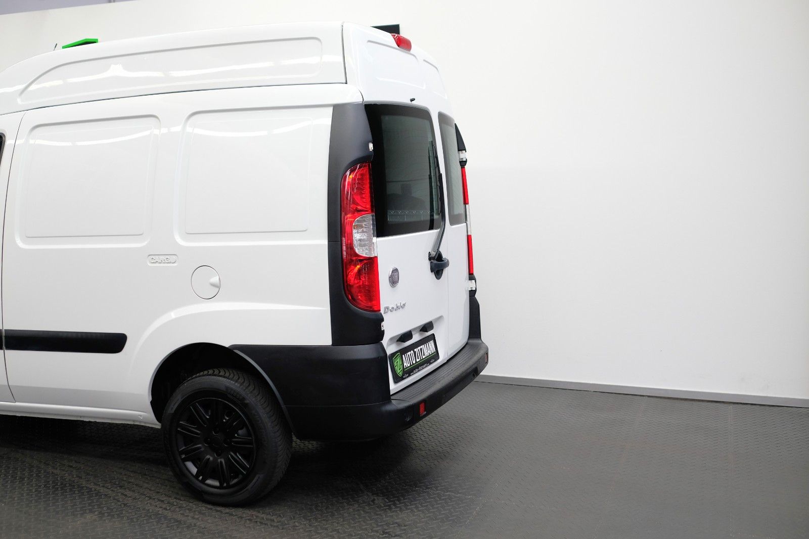 Fahrzeugabbildung Fiat Doblo Doblò 1.4SX Cargo Hochdach KAWA KLIMA PDC