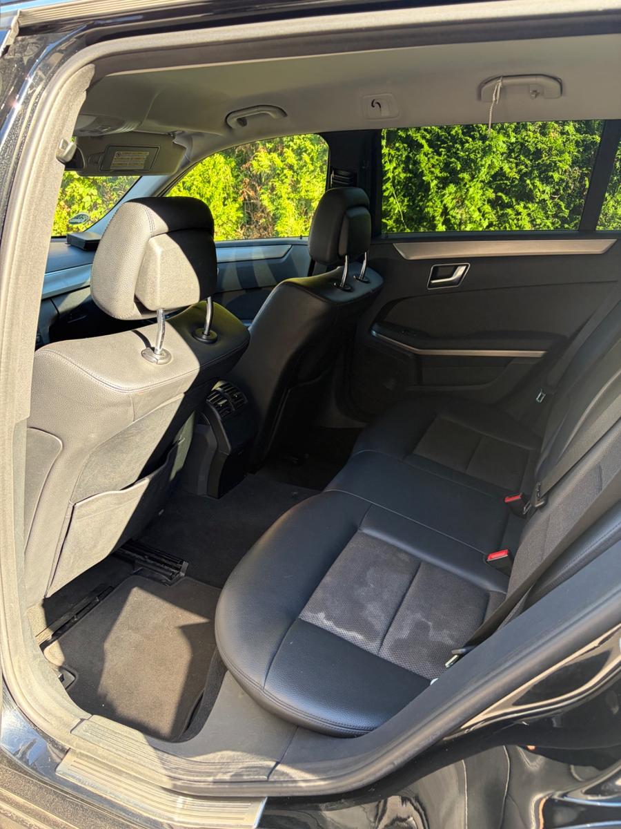 Mercedes-Benz E200 2011 — photo 5