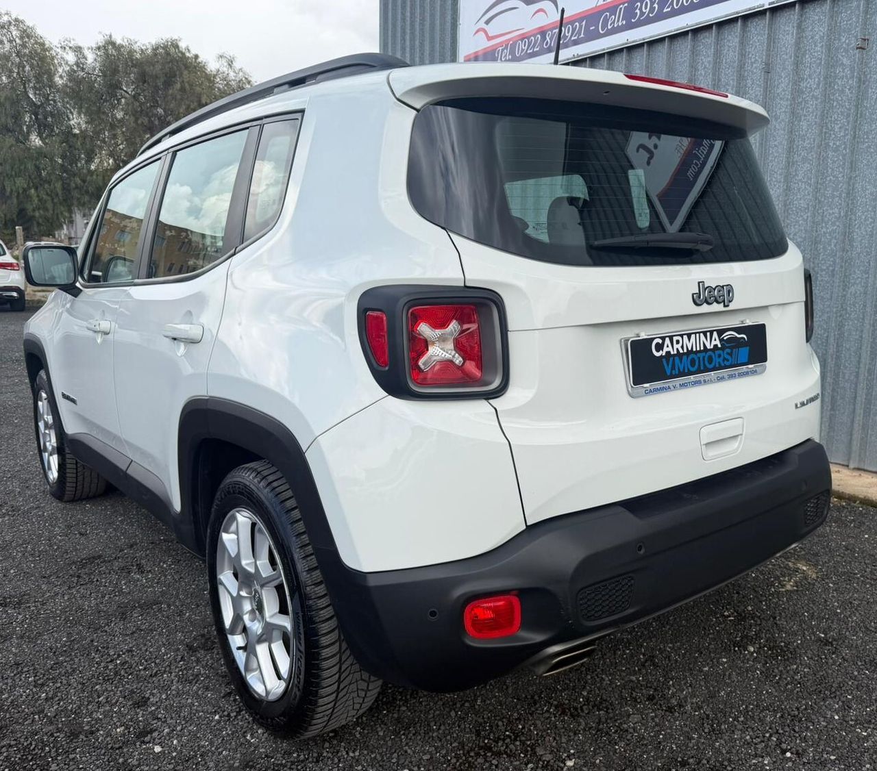 Jeep Renegade 1.6 MJT 130CV LIMITED imagem 3
