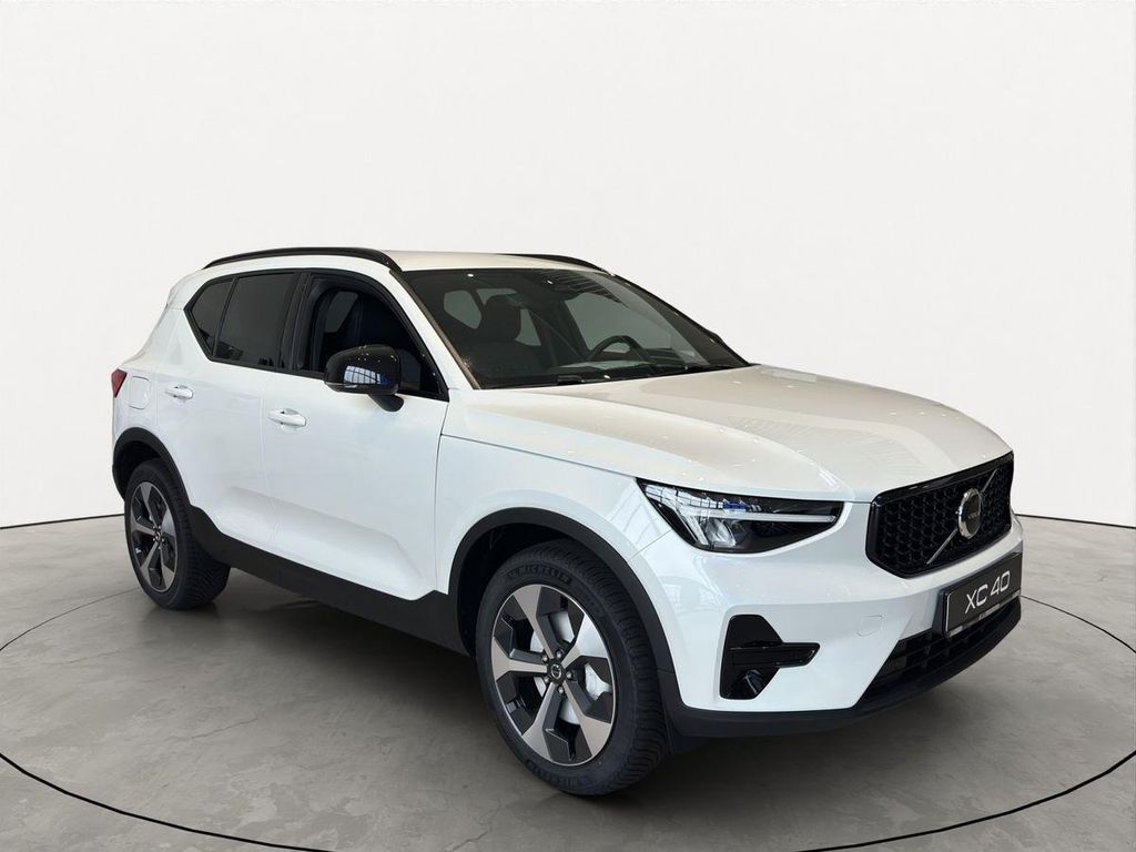 Volvo XC40 B3 Plus Dark H/K RFK PA SHZ LED 19"