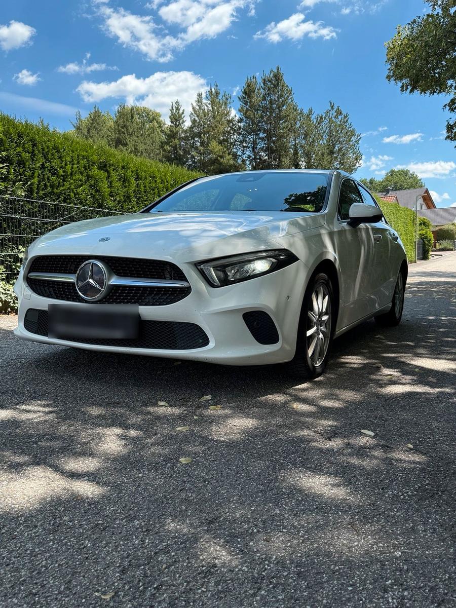 Mercedes-Benz A 200