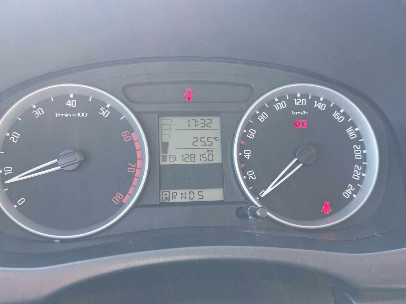 Skoda Fabia 2009 — photo 11