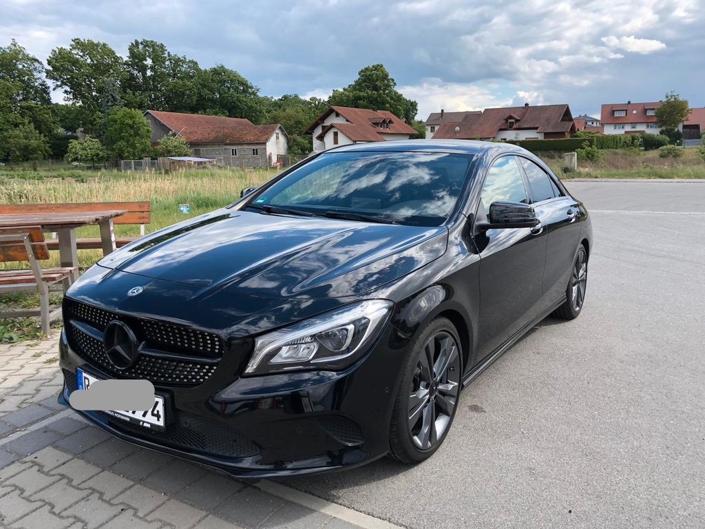 Image of Mercedes-Benz CLA 220