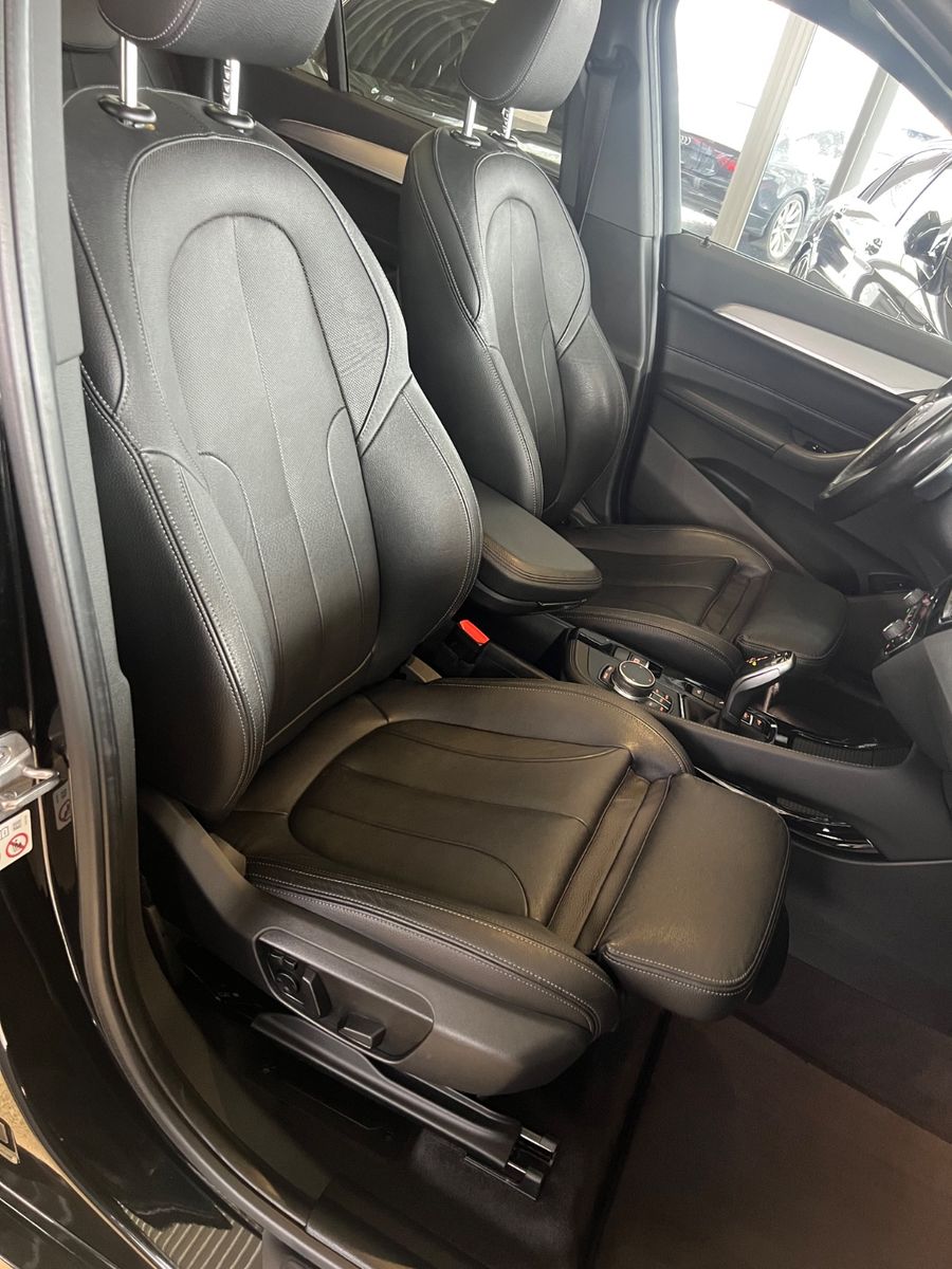 Fahrzeugabbildung BMW X1 xDrive 25 i M Sport *PANO*HEAD-UP*LED*MEMORY*