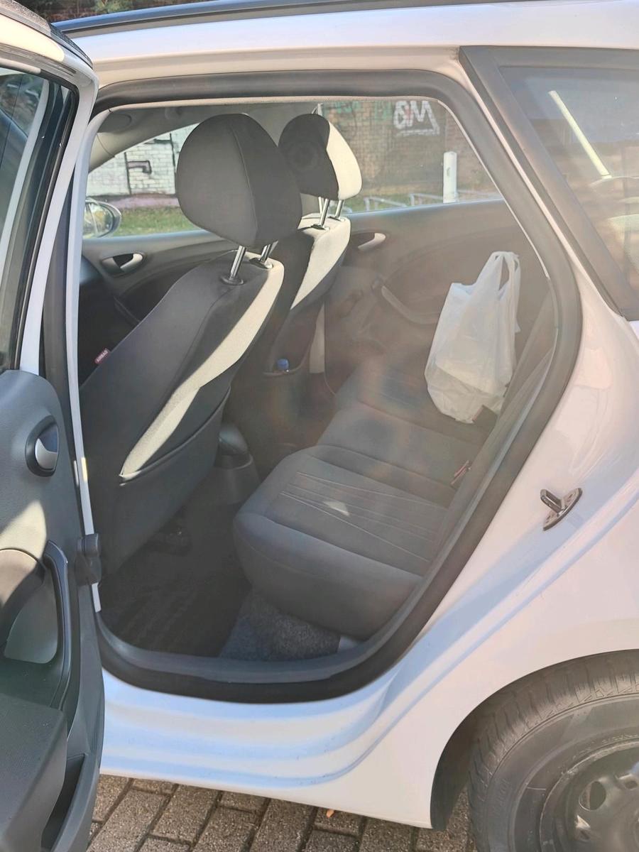 Seat Ibiza 2011 — photo 6