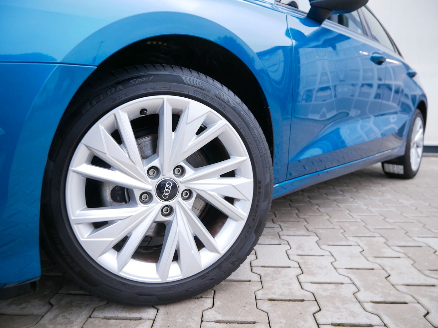 Fahrzeugabbildung Audi A3 Sportback 35TFSI advanc. NEU45T AHK DSG RFKSH