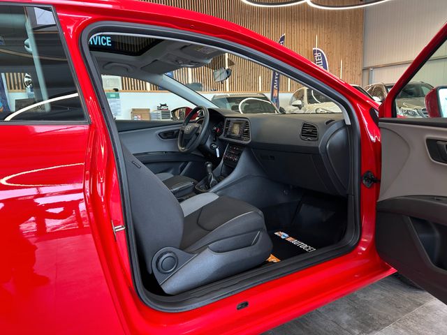 MYAUTOCENTER – Gebraucht- und Jahreswagen mit Werkstattservice in Pfaffenhofen Seat Leon SC Reference *1.Hand*TÜV 0627*AHK*