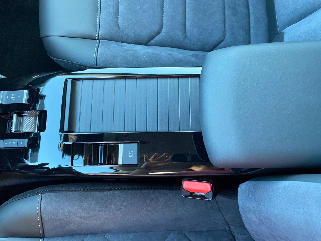 Fahrzeugabbildung Citroën C4 PureTech 130 S&S EAT8 MAX *Kälte-Paket*