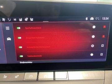 Bild 15 Opel Astra GS ST NAVI/SHZ+LHZ/PDC vo+hi+360Cam/LED