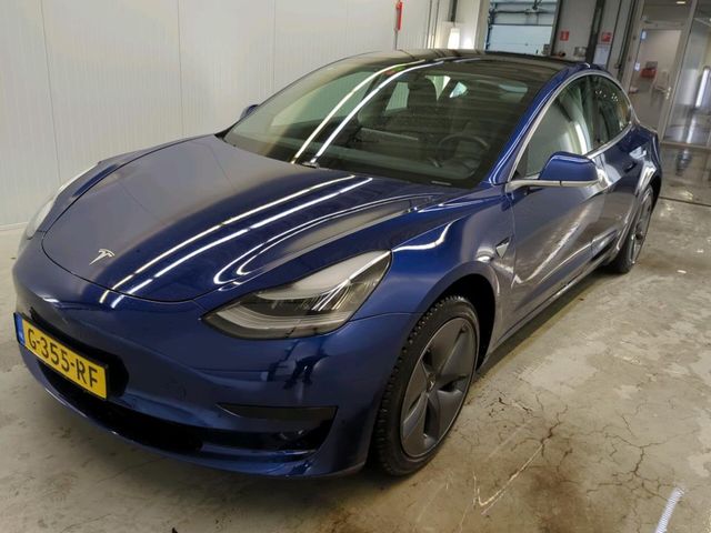 Tesla Model 3 Standard RWD Plus [ TREKHAAK+AUTOPILOT+6