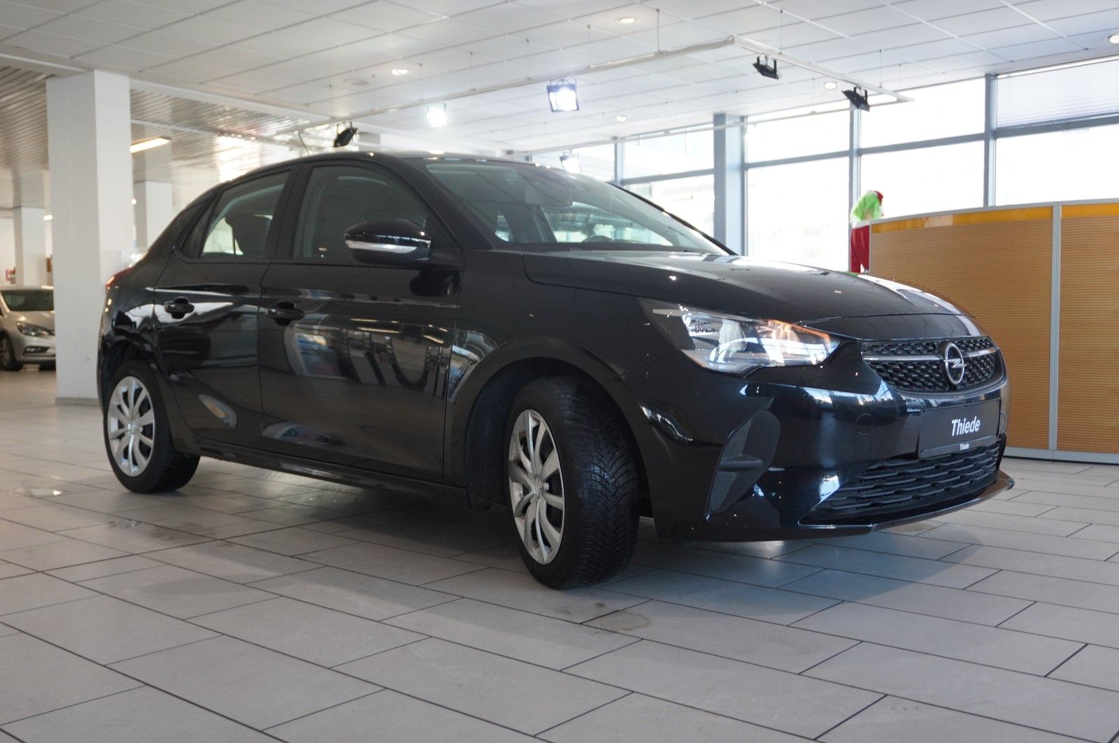 Fahrzeugabbildung Opel Corsa F 1.2 EDITION NAVI/SHZ/SPORT/PDC/TEMP./DAB