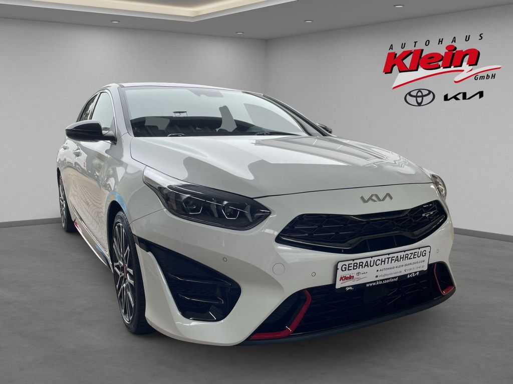Kia pro cee'd / ProCeed