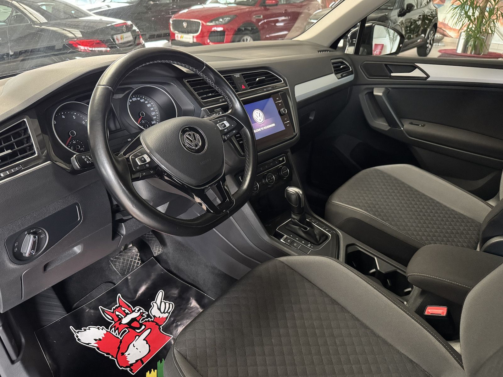 Fahrzeugabbildung Volkswagen Tiguan 1.5 TSI DSG Navi//DAB/ACC/Spur/Ahk