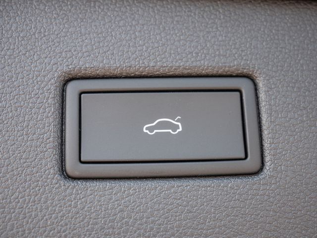 Tiguan 2.0 TDI Elegance First Edition 360° LEDER