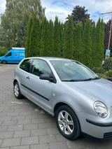 Volkswagen Polo 1.2 l 60 ps TÜV 6/27 - Volkswagen Polo aus 2003: 1.6