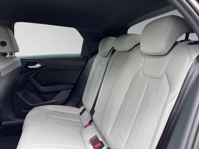 A1 Sportback 35 1.5 TFSI S line S tronic SHZ LED