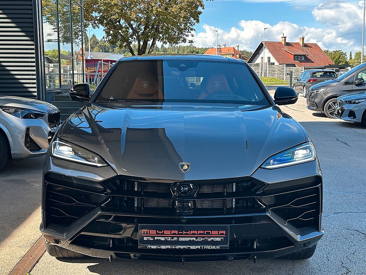 Lamborghini URUS SE imagem 3