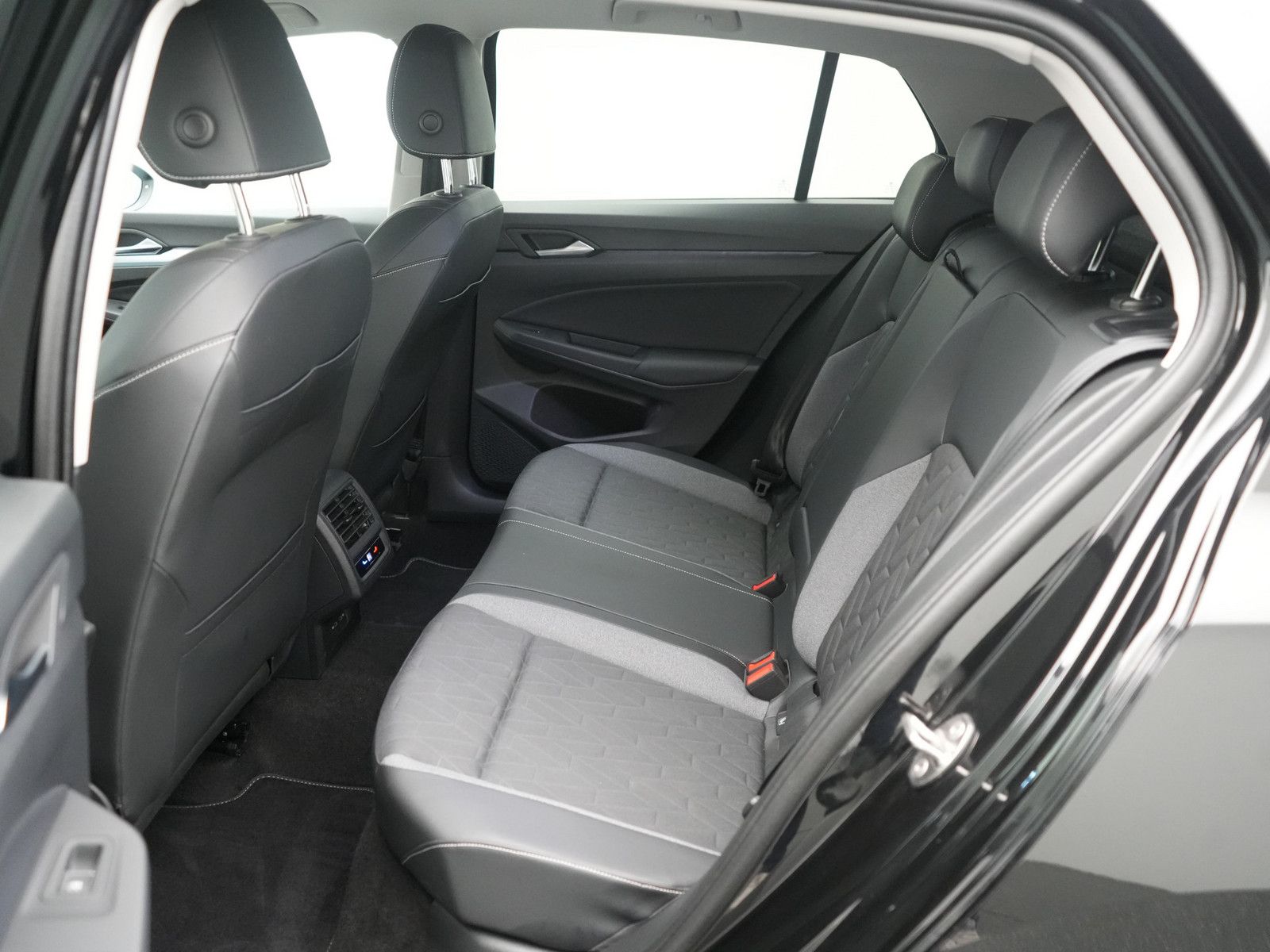 Volkswagen Golf - Bild 13