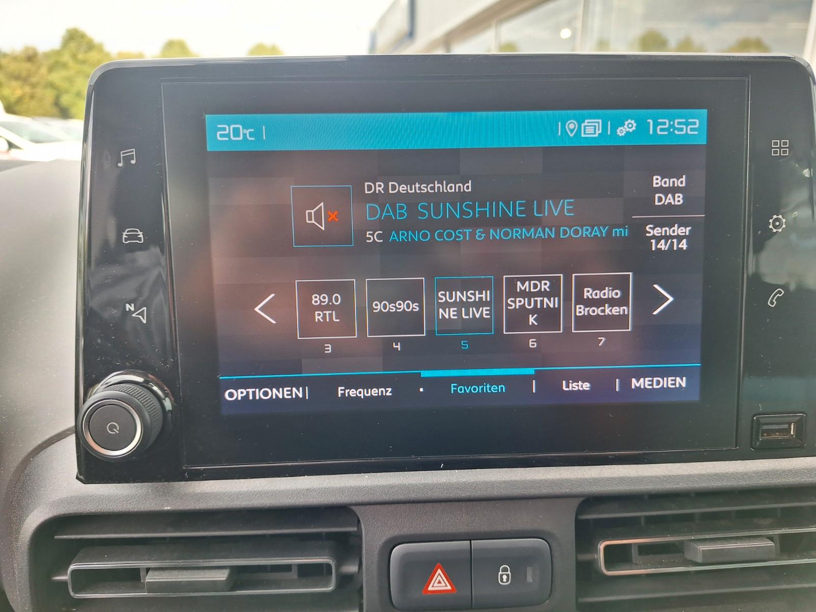Citroën Berlingo Feel M NAVI DAB PDC RFK SHZ LMF GJR