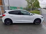 Ford Focus Lim. ST RECARO* Virtual Cockpit* Panorama* - Ford mit Benzin-Antrieb: Schiebedach