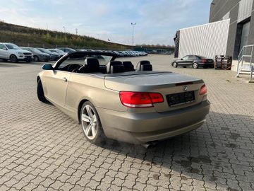 BMW 325 - 4
